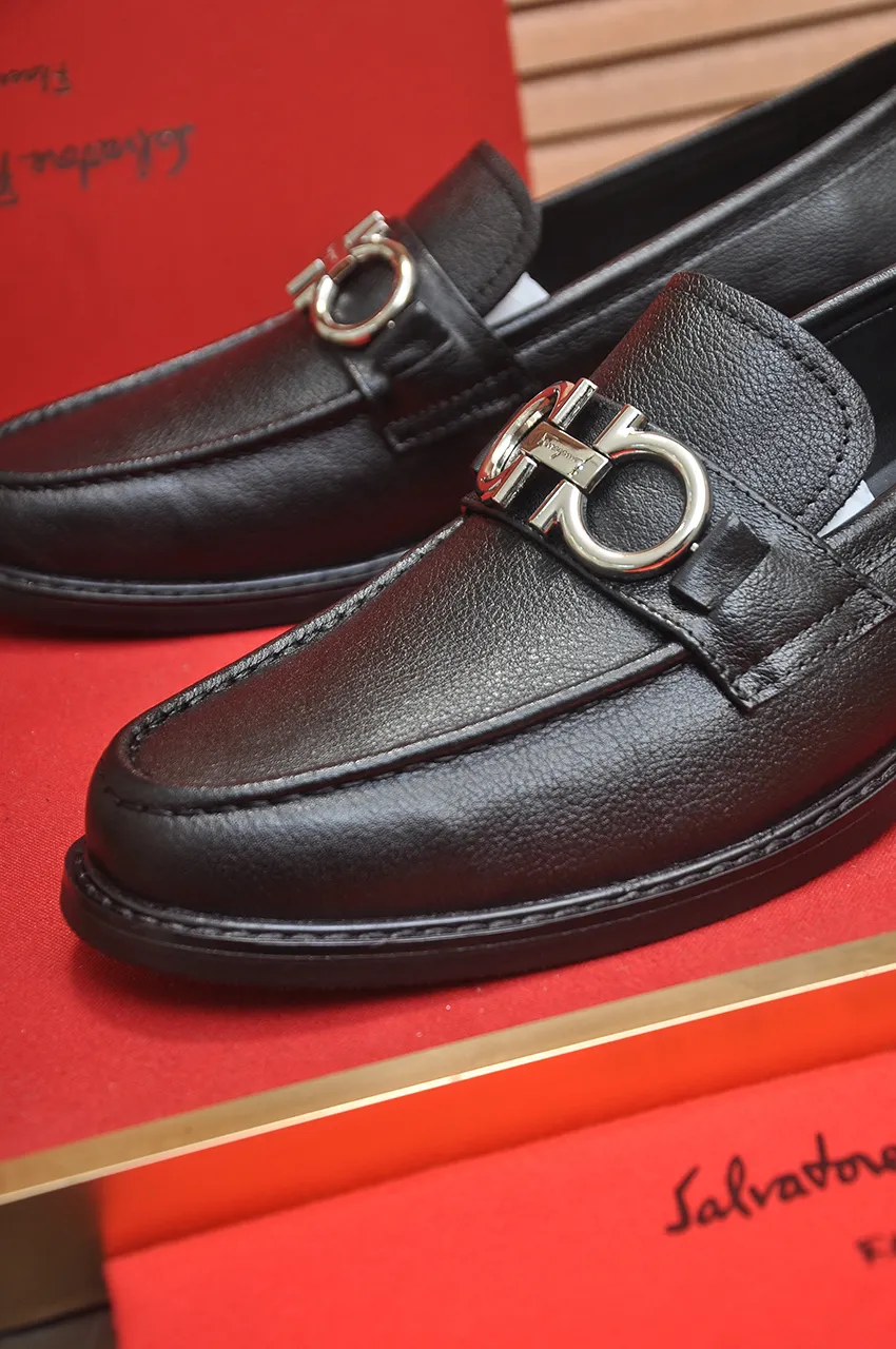 Men's shoes 💰460💶 [Ferragamo/Ferragamo] The latest model in the counter. Original imported open-sided high-quality cowhide hand-woven + imported 🐂 cowhide + original luxury metal buckle + original combined outsole. Comparison without pressure 38--45 (45 custom-made)